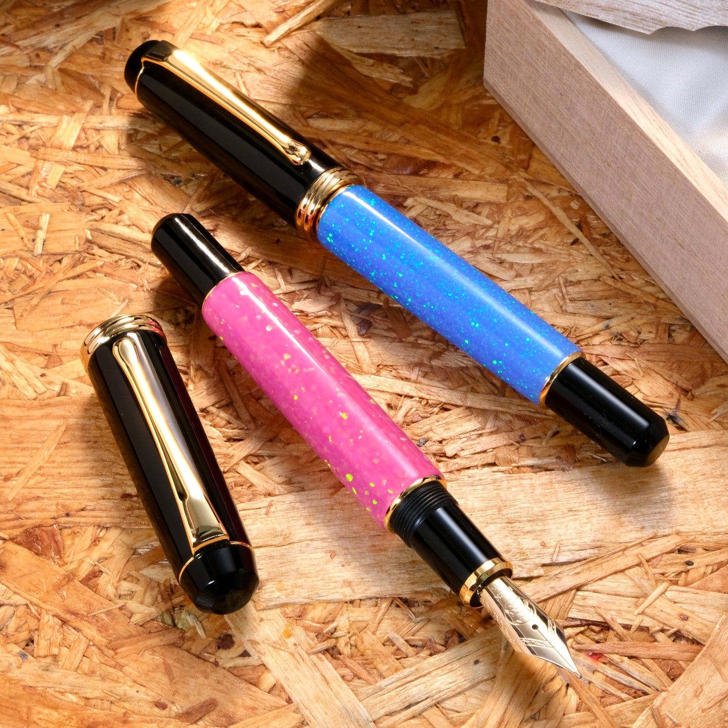 Kuretake Kumeginga Fountain Pen - Kyoto Opal - Pink