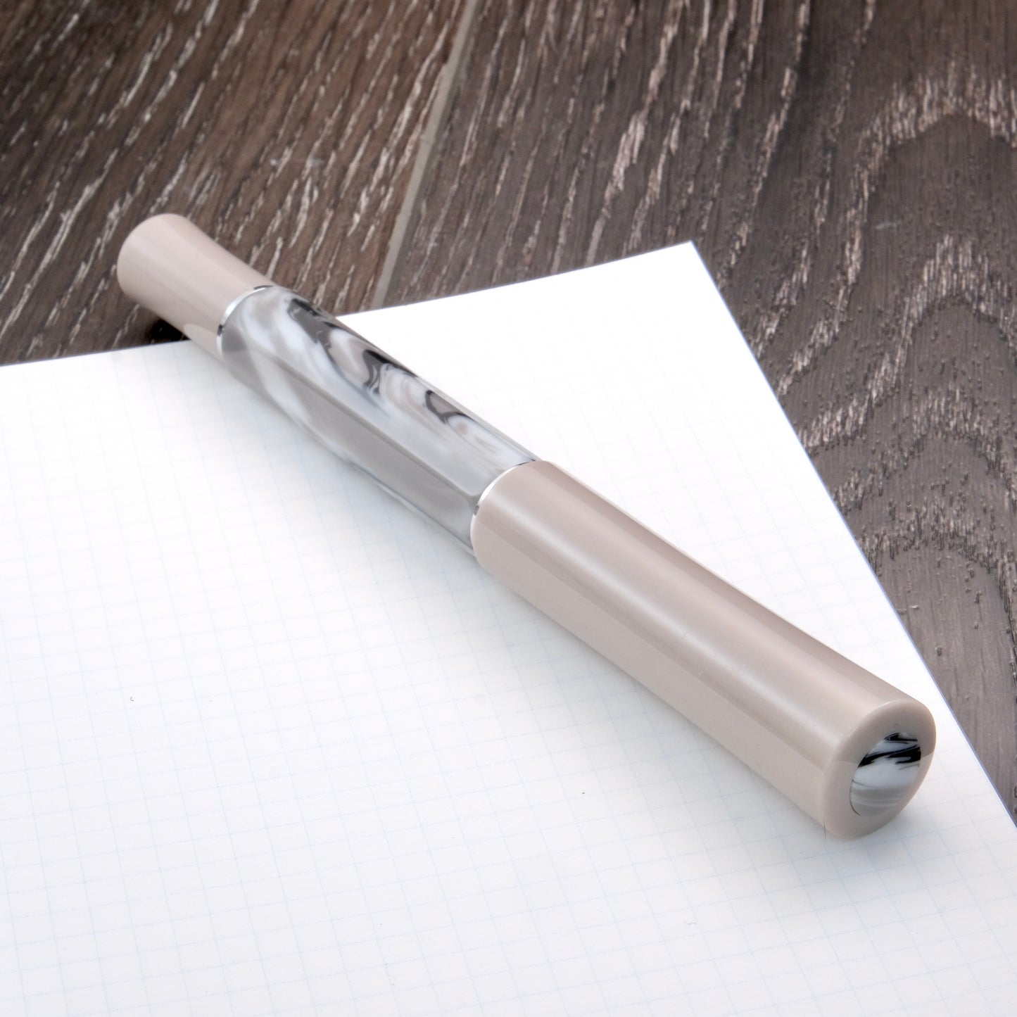 Fine Writing Int. Scepter Vacuum Filler Fountain Pen - Otter (Muze Pens Limited Edition)